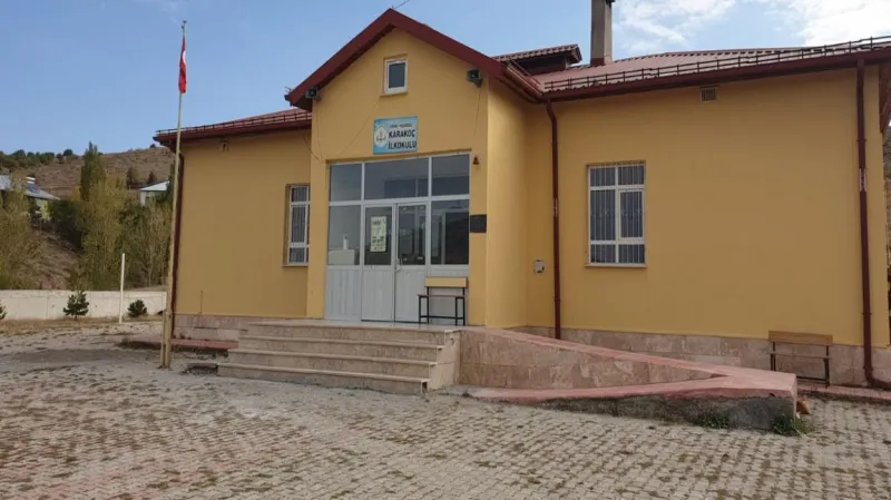 Yıldızeli Karakoç İlkokulu - Yıldızeli ilkokulları
