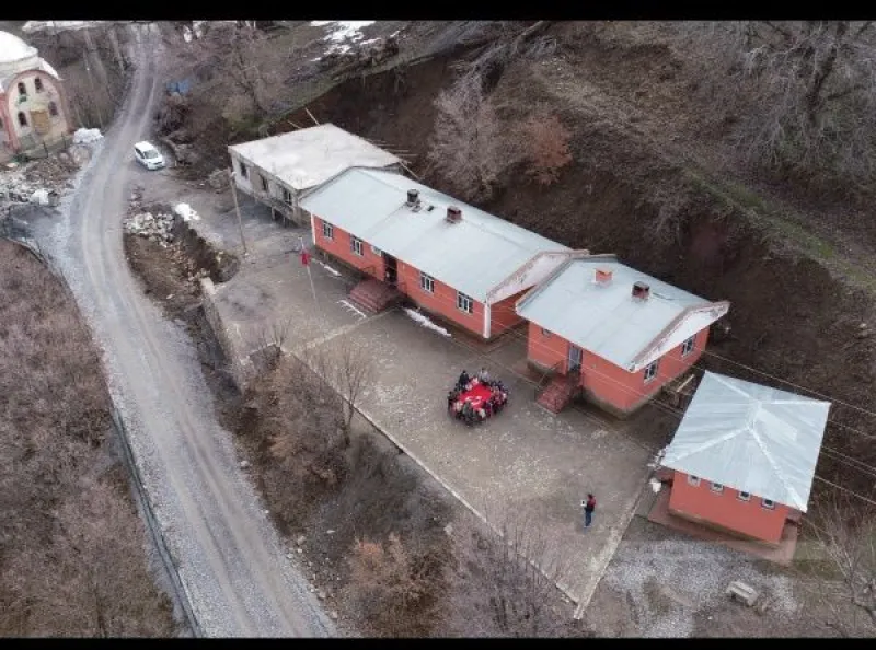 Bahçesaray Fekiye Teyran İlkokulu - Bahçesaray ilkokulları