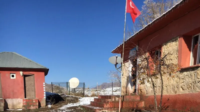 Başkale Aşağı Darıca İlkokulu - Başkale ilkokulları