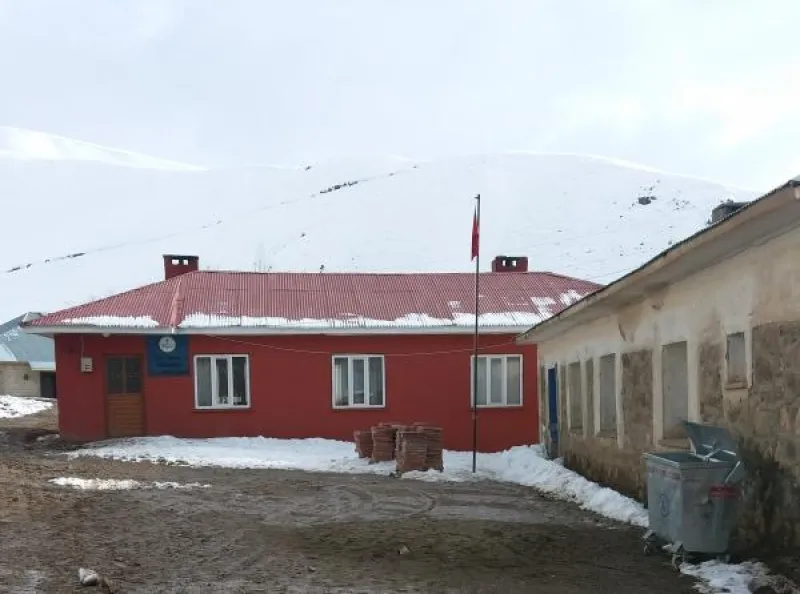 Başkale Yukarı Darıca İlkokulu - Başkale ilkokulları