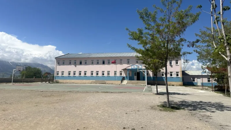 Edremit Köşk İlkokulu - Edremit ilkokulları