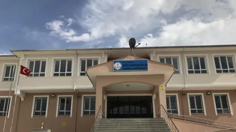 Edremit Şehit Kamuran Ercan İlkokulu - Edremit ilkokulları