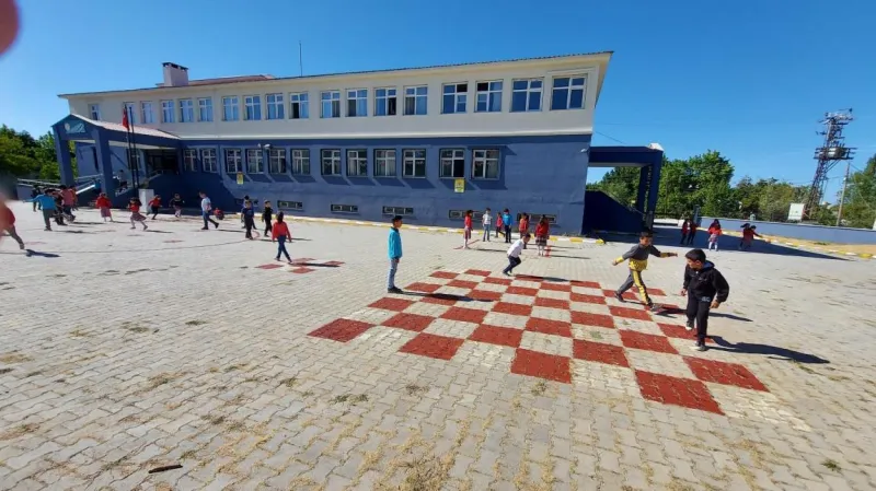 Edremit Sarmansuyu İlkokulu - Edremit ilkokulları