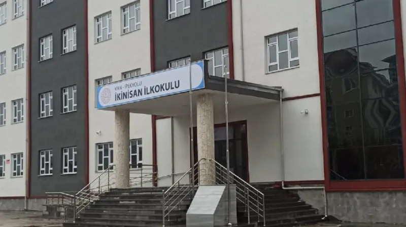 İpekyolu İki Nisan İlkokulu - İpekyolu ilkokulları