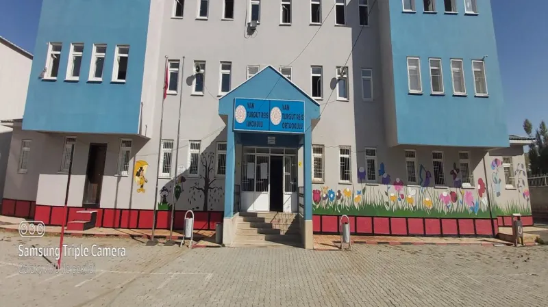 İpekyolu Turgut Reis İlkokulu - İpekyolu ilkokulları