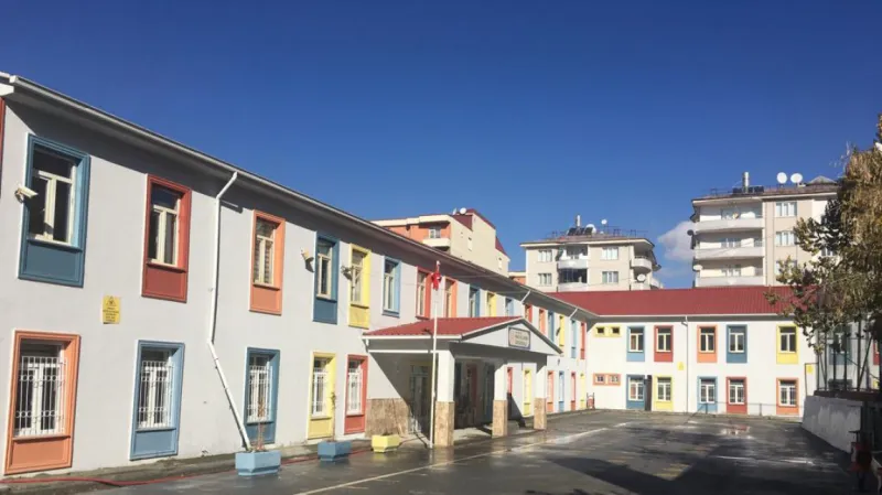 İpekyolu Haci Ali̇ Akin İlkokulu - İpekyolu ilkokulları