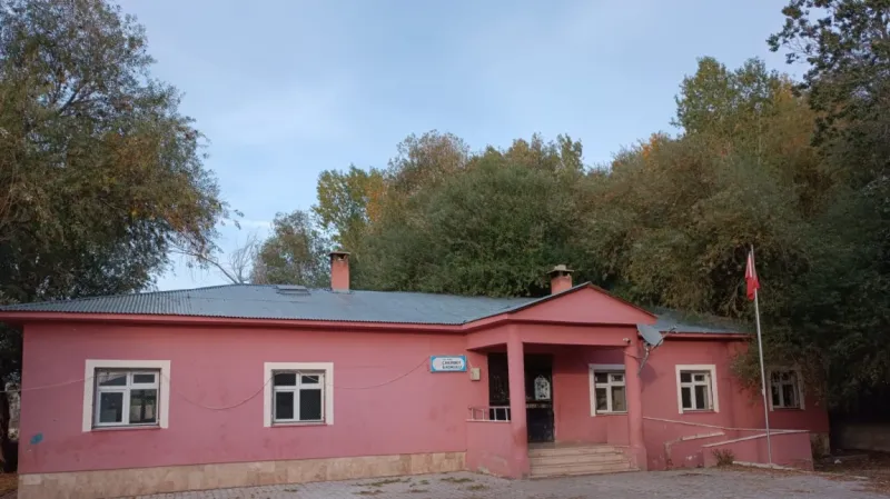 Tuşba Çakirbey İlkokulu - Tuşba ilkokulları