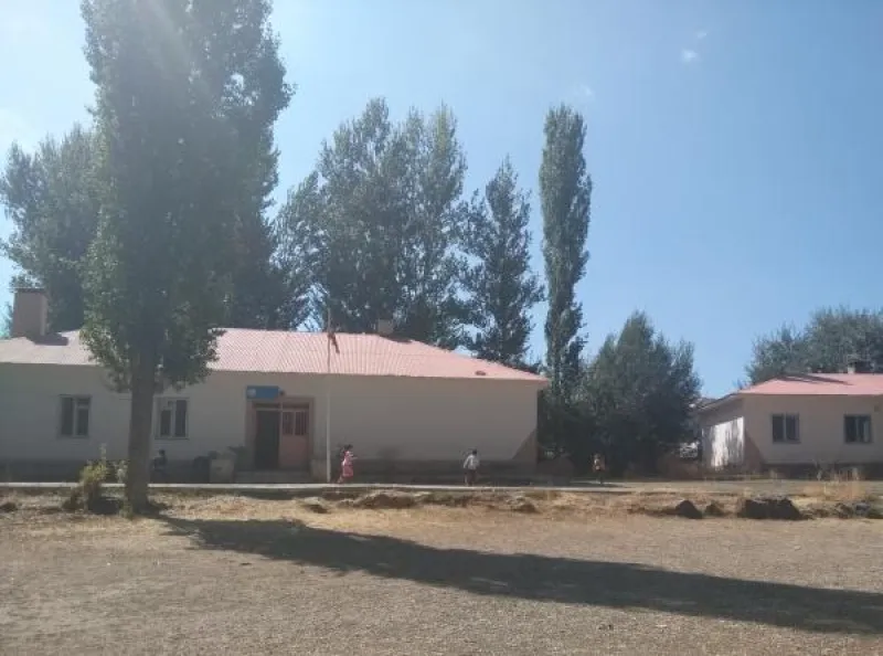 Tuşba Yayliyaka İlkokulu - Tuşba ilkokulları