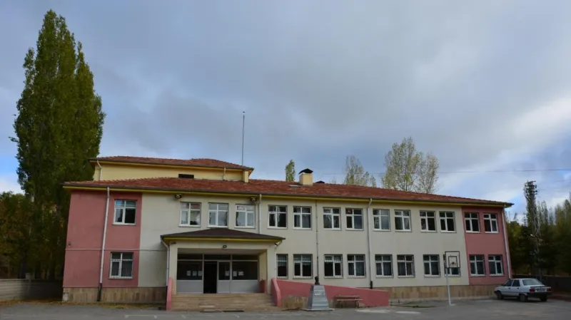 Akdağmadeni Melikli İlkokulu - Akdağmadeni ilkokulları