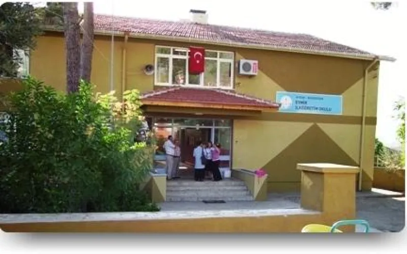 Eymir İlkokulu Fotoğrafı