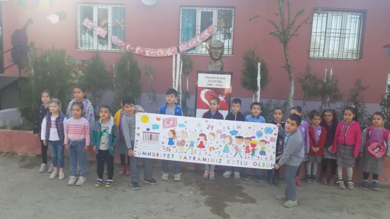 Gölhisar İlkokulu Fotoğrafı