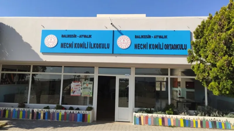 Balıkesir Necmi Komili İlkokulu - Balıkesir ilkokulları