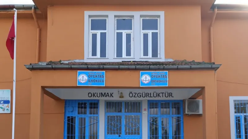 Batman Oyuktaş İlkokulu - Batman ilkokulları