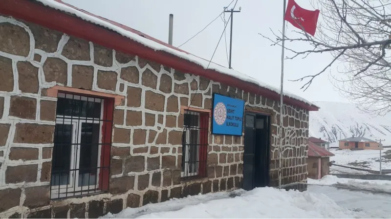 Bitlis Şehit Halit Topuz İlkokulu - Bitlis ilkokulları