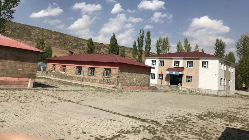 Bitlis Şehit Piyade Uzman Çavuş Şahin Aslan İlkokulu - Bitlis ilkokulları