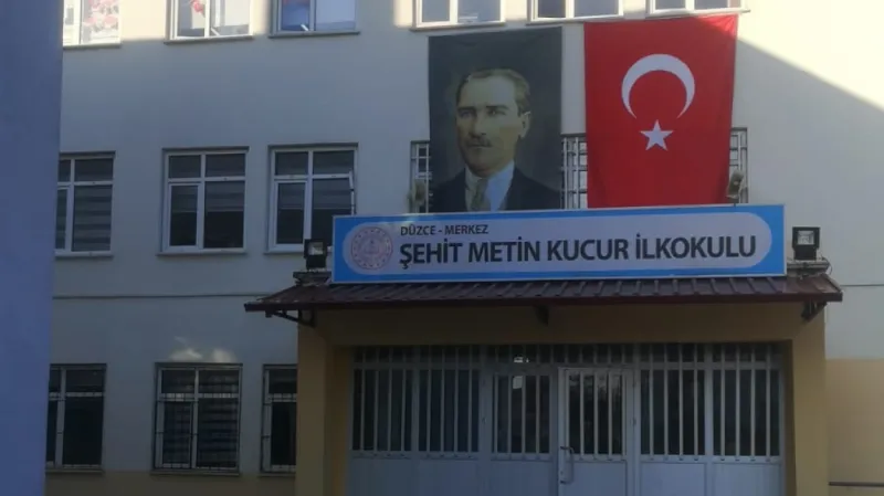 Düzce Şehit Metin Kucur İlkokulu - Düzce ilkokulları