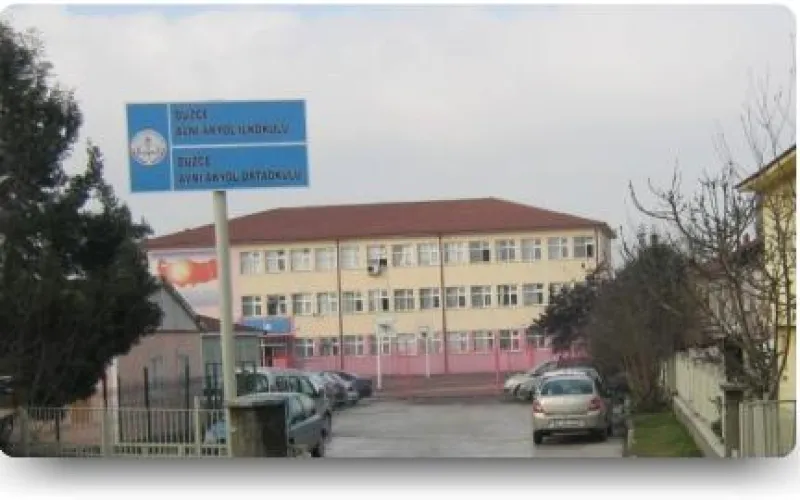 Düzce Avni Akyol İlkokulu - Düzce ilkokulları