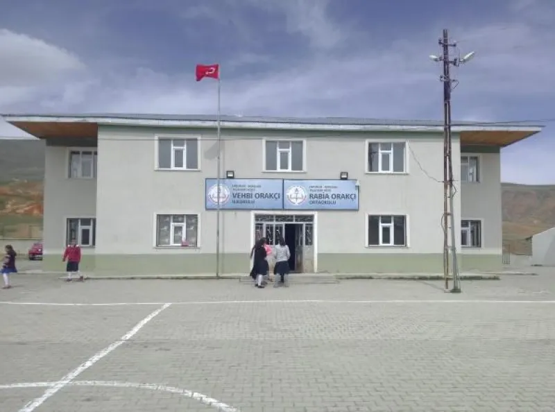 Vehbi Orakçı İlkokulu Fotoğrafı