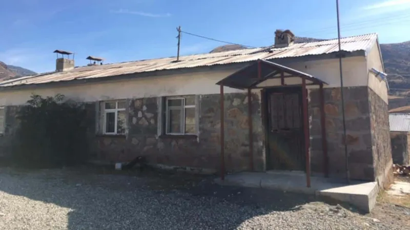 Erzurum Yanıkkaval Aşağı Mahalle İlkokulu - Erzurum ilkokulları