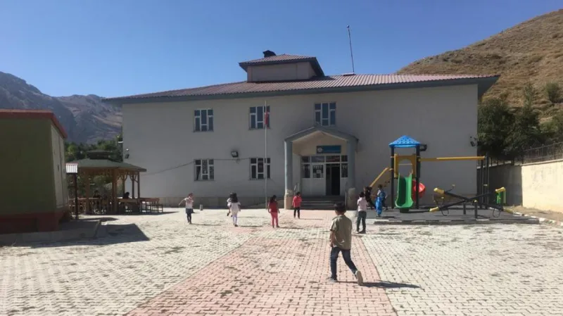 Bay Köyü İlkokulu Fotoğrafı