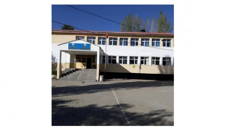 Cengi̇z Topel İlkokulu Fotoğrafı