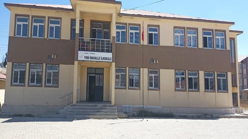 Hakkari Yenimahalle İlkokulu - Hakkari ilkokulları