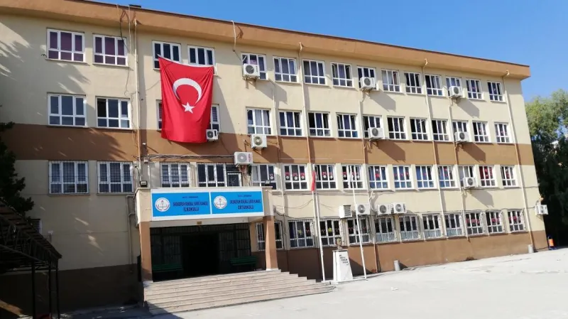 İskenderun General Şükrü Kanadlı İlkokulu Fotoğrafı