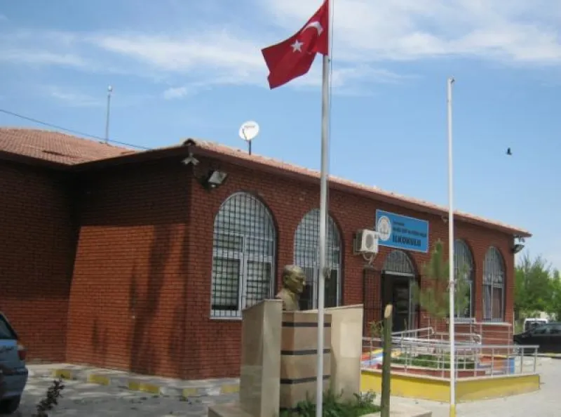 Iğdır Melekli̇ Şehi̇t Er Ayteki̇n Arslan İlkokulu - Iğdır ilkokulları