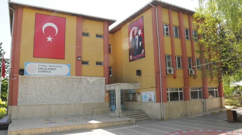 İstanbul Emlak Konut İlkokulu - İstanbul ilkokulları