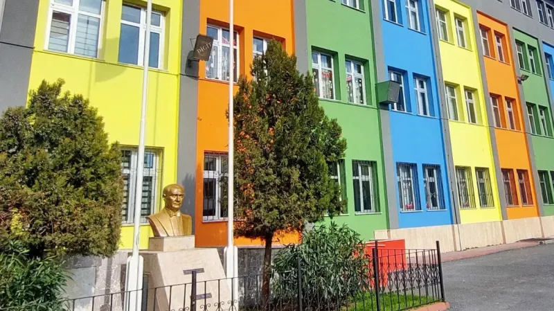 İstanbul Atatürk İlkokulu - İstanbul ilkokulları