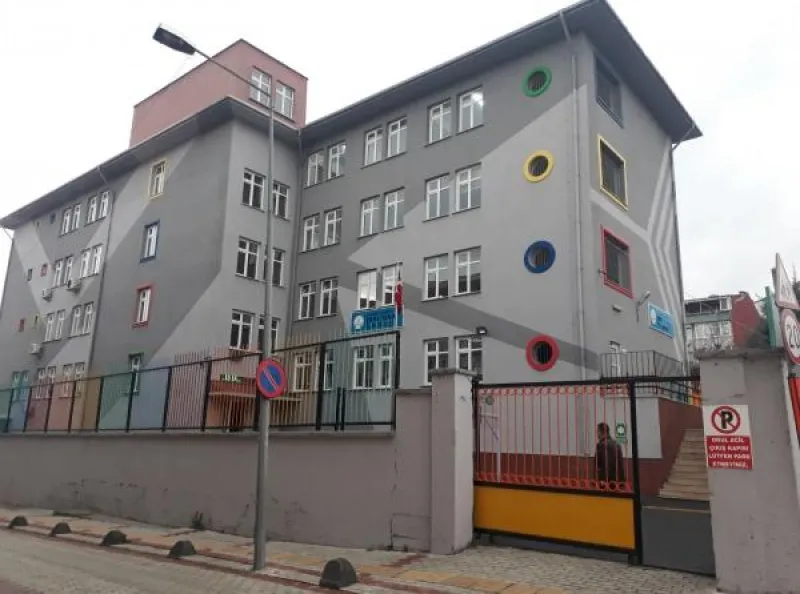 İstanbul İbni Sina İlkokulu - İstanbul ilkokulları