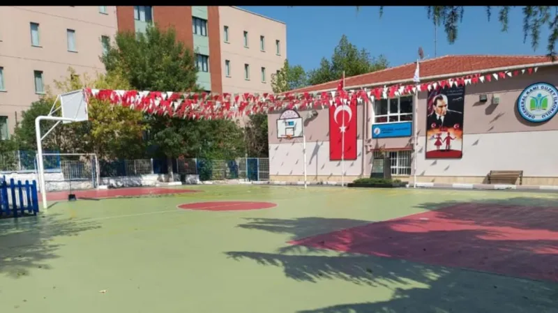 İstanbul Orgeneral Kami Güzey İlkokulu - İstanbul ilkokulları