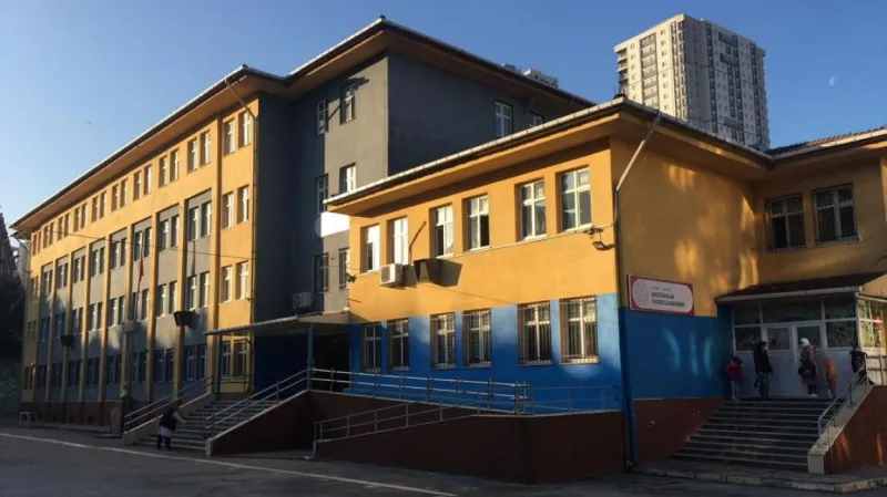 İstanbul Esenyurt Erdoğanlar İlkokulu - İstanbul ilkokulları