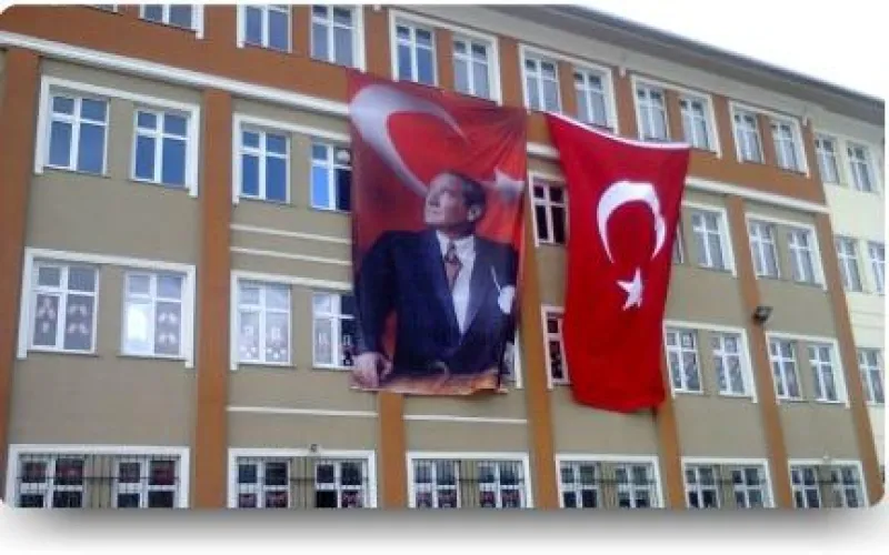 İstanbul Toki̇ Madenler Mevlana İlkokulu - İstanbul ilkokulları