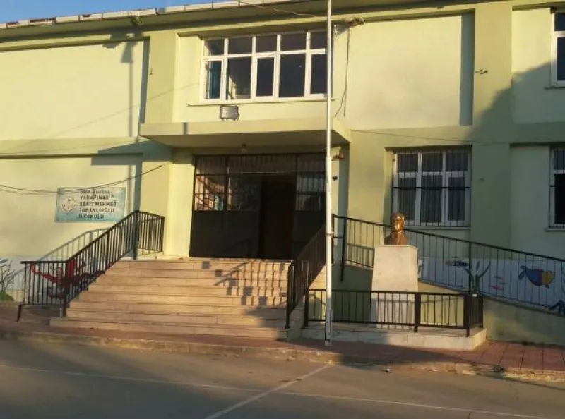 İzmir Yakapınar Şehit Mehmet Turanlıoğlu İlkokulu - İzmir ilkokulları