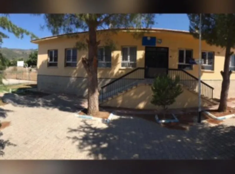 İzmir Kızılcaova İlkokulu - İzmir ilkokulları