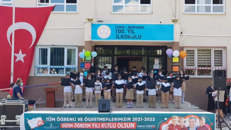 İzmir 100.Yıl İlkokulu - İzmir ilkokulları
