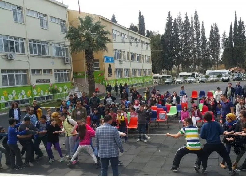 İzmir Aşık Veysel Görme Engelliler  İlkokulu - İzmir ilkokulları