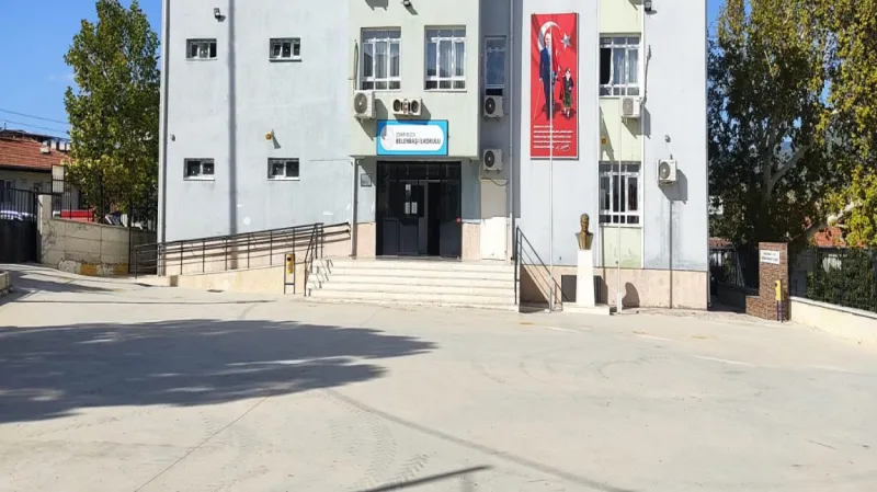 İzmir Belenbaşı İlkokulu - İzmir ilkokulları