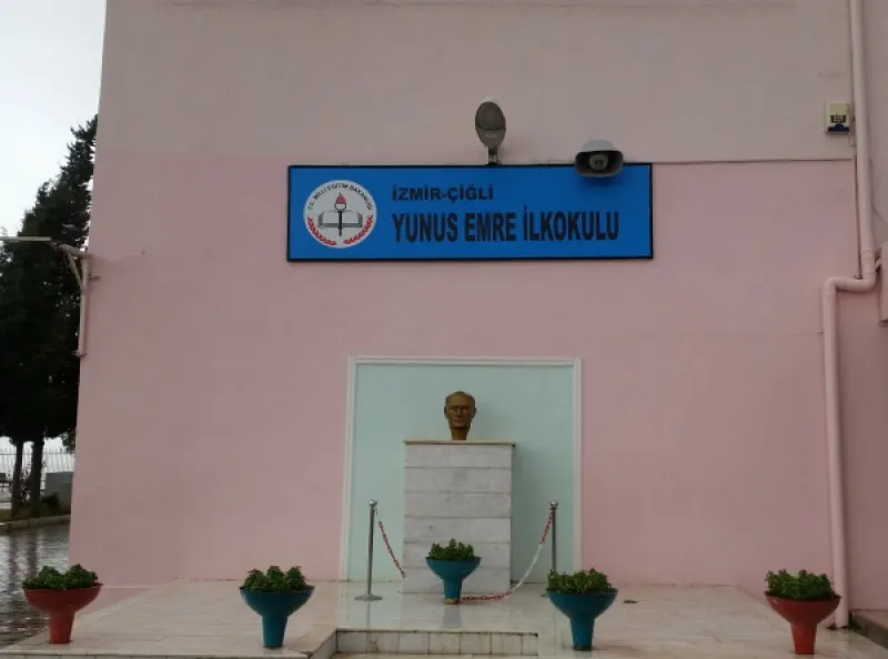 İzmir Yunus Emre İlkokulu - İzmir ilkokulları