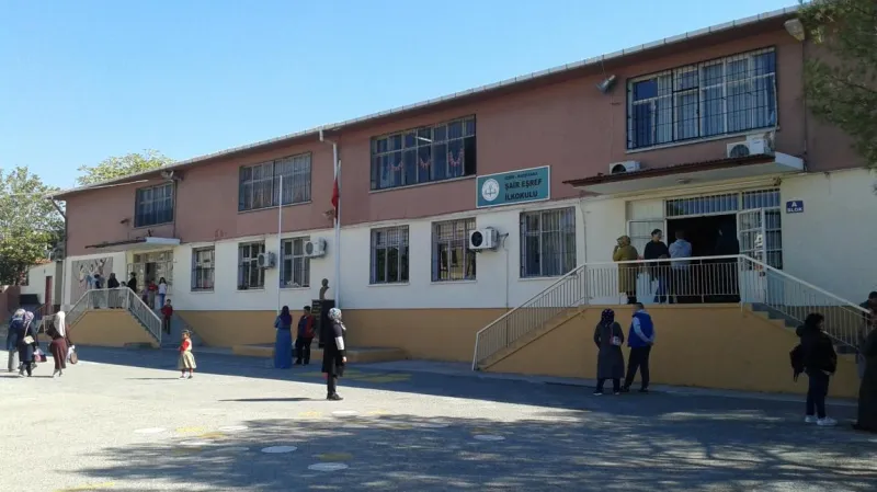 İzmir Şair Eşref İlkokulu - İzmir ilkokulları
