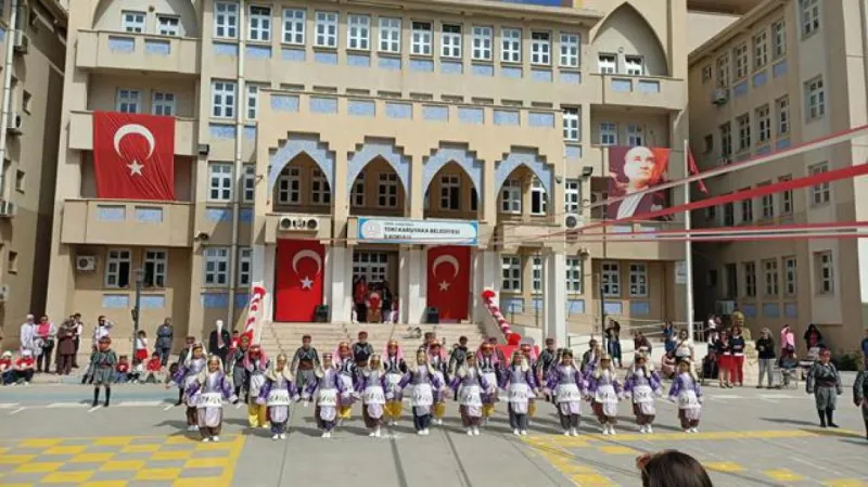 İzmir Toki̇ Karşiyaka Beledi̇yesi̇ İlkokulu - İzmir ilkokulları