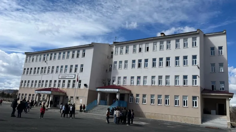 Kahramanmaraş Göksun Nevzat Pakdil İlkokulu - Kahramanmaraş ilkokulları