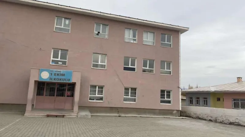 Kars 1 Ekim İlkokulu - Kars ilkokulları