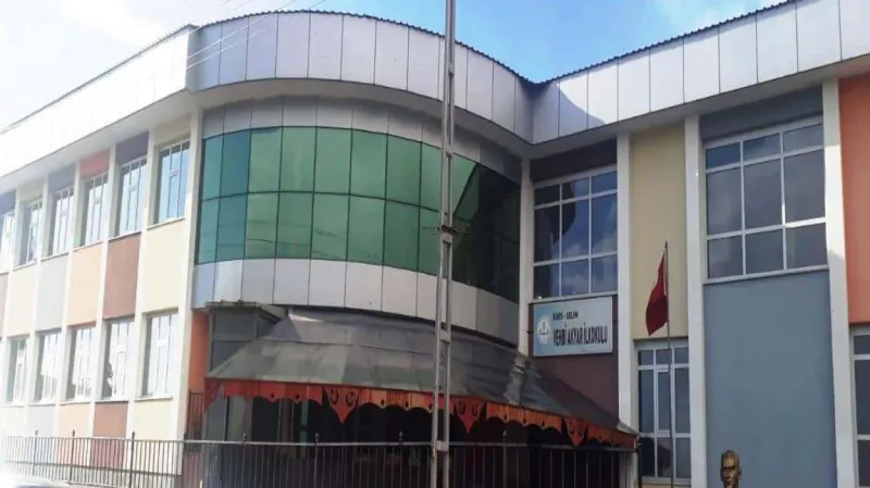 Vehbi Akyar İlkokulu Fotoğrafı
