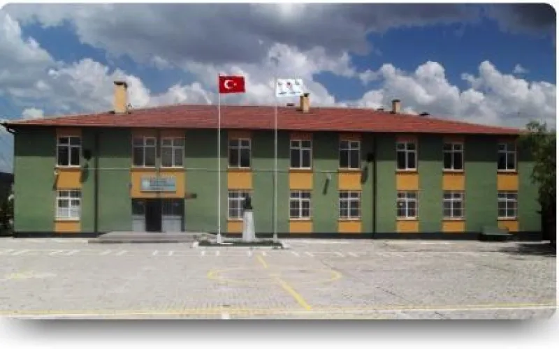 Kayseri Yemliha Piyade Uzman Çavuş Mürsel Gürlek İlkokulu - Kayseri ilkokulları