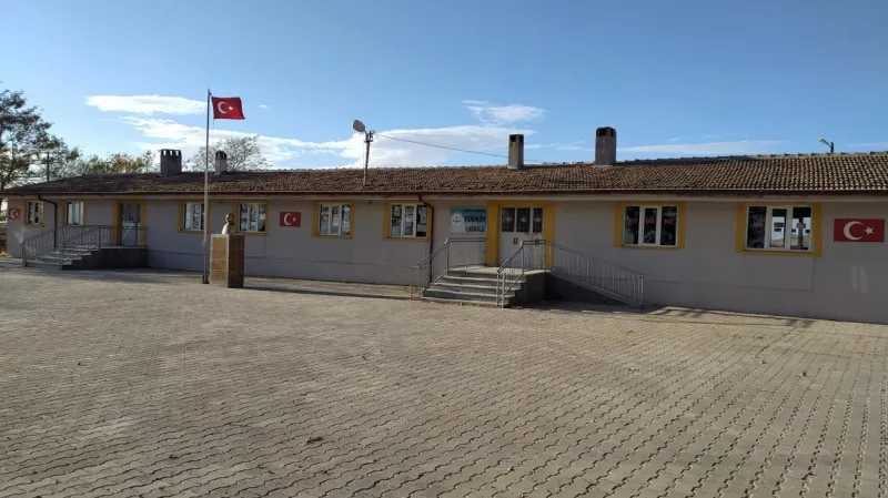 Yeniköy İlkokulu Fotoğrafı