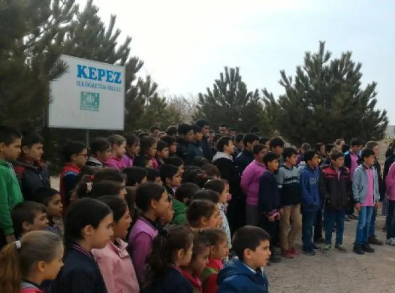 Kayalı Kasabası Kepez İlkokulu Fotoğrafı
