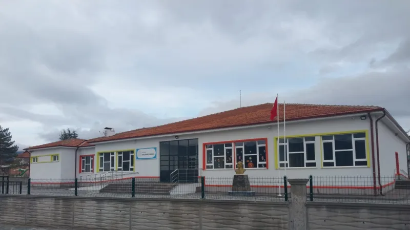 Kütahya Kirazpınar İlkokulu - Kütahya ilkokulları