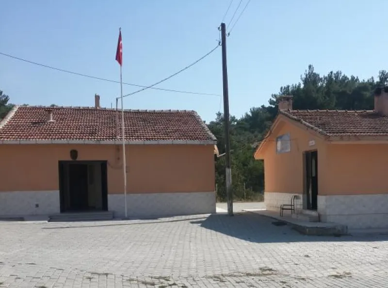 Ularca İlkokulu Fotoğrafı